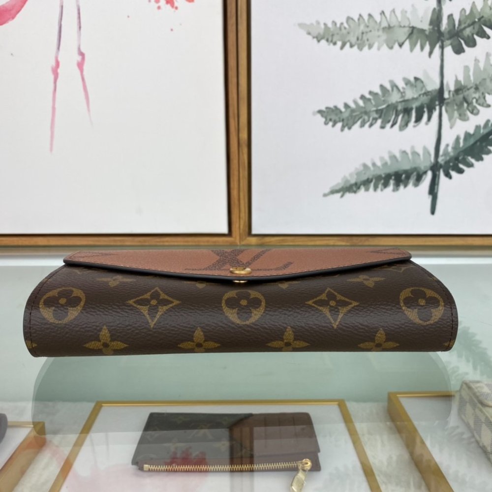 ✅Louis Vuitton Sarah Wallet Monogram Reverse - Picture 3 of 9